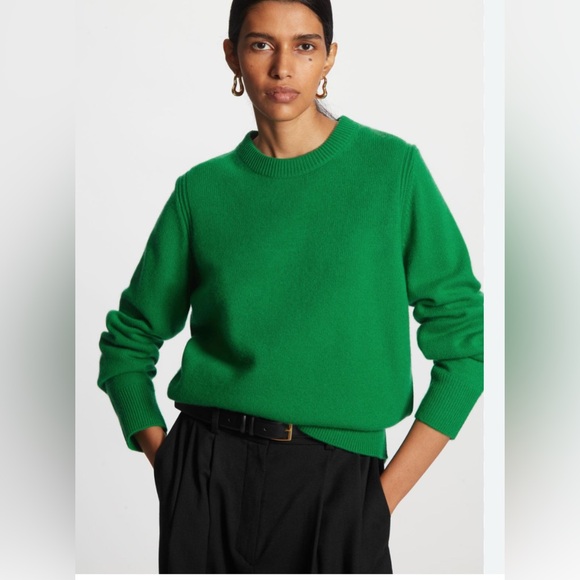 NWT! COS 100% CASHMERE crew neck pullover SWEATER in green Sz Xs - Picture 1 of 12
